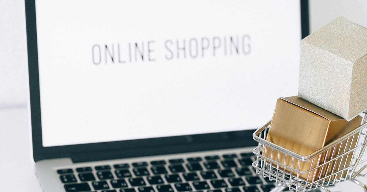 What are the risks of e-commerce?